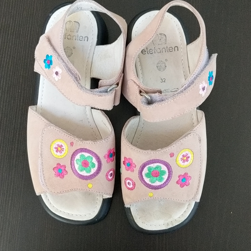 Vintage Elefanten Sandals